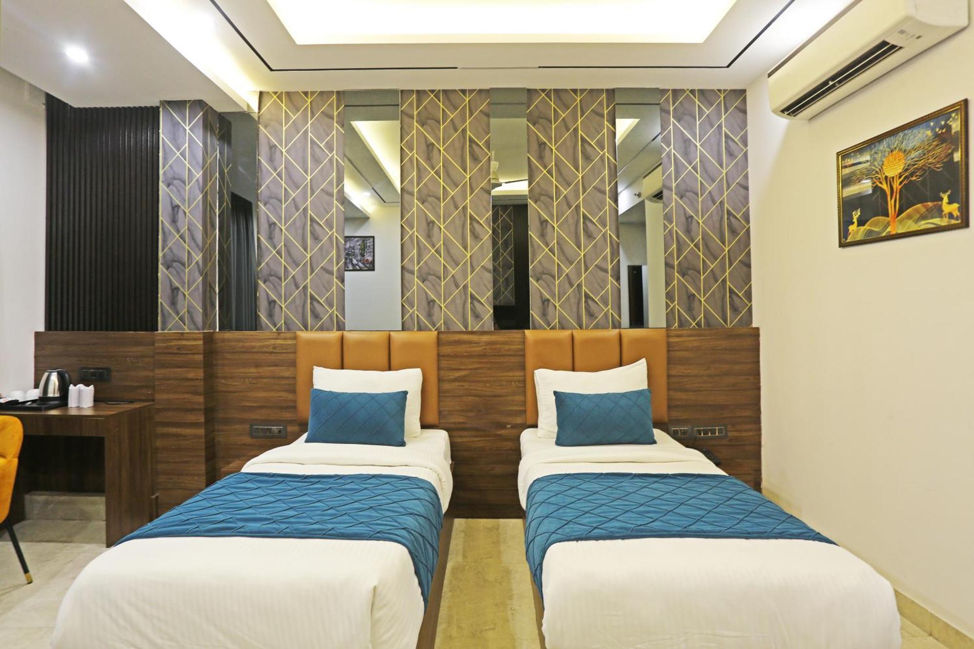 The Armani Hotel New Delhi Exterior photo